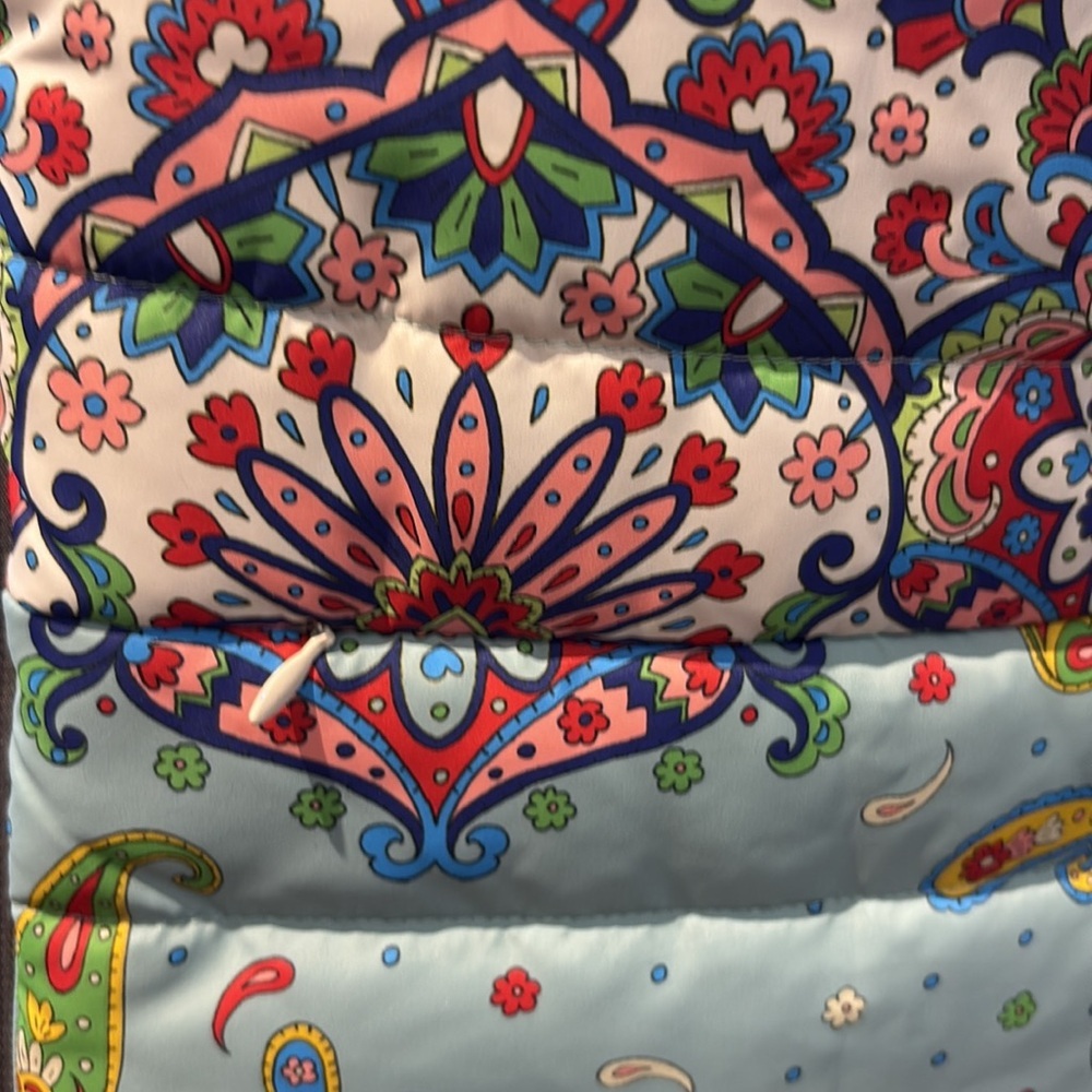 Johnny Was Puffy Floral Patterned Vest with Stand-Up Collar . it’s reversible! - Picture 6 of 9
